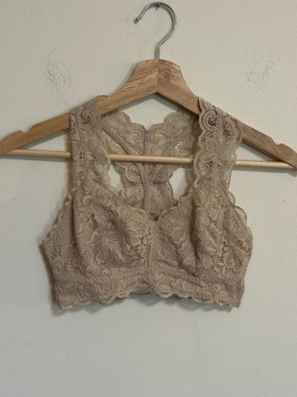 Lace Bralette Scalloped Lined No Pad Halter Neck Tan Beige Sz Small EUC Serra